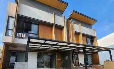 Rumah Mewah Samping Bandara Soekarno Hatta Tanggerang