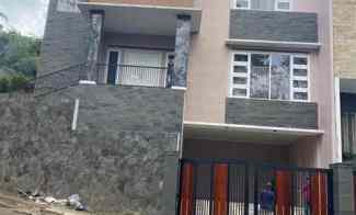 Rumah Mewah Sejuk Vieu Kota di Dago Bandung