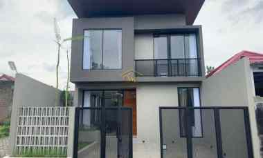 Rumah Mewah Siap Huni dekat Kampus Amikom Yogyakarta