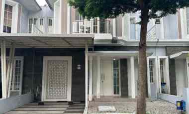 Rumah Mewah Siap Huni dekat Kampus Poltek