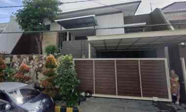 Rumah Minimalis 2 Lantai Komplek Dharmahusada Indah