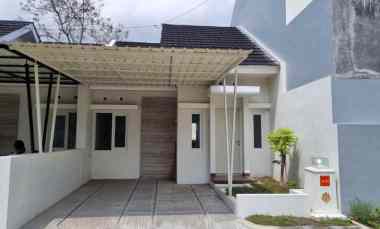 Rumah Minimalis Cantik di Prambanan