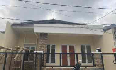 Rumah Dijual di wisma asri