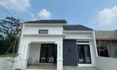 Rumah Minimalis Modern, Akses Jalan Utama di Sawangan