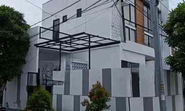 Rumah Model Scandinavian Perumahan Gading Pantai