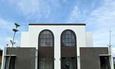 Rumah Modern 2 Lantai Timur Tol Sawojajar Malang