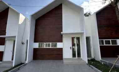 Rumah Modern dekat Kampus Jember