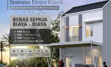 Rumah Modern Gaya Eropa 2 Lantai di Pakis