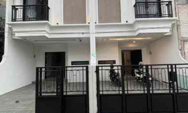 rumah modern idaman di pusat kota depok