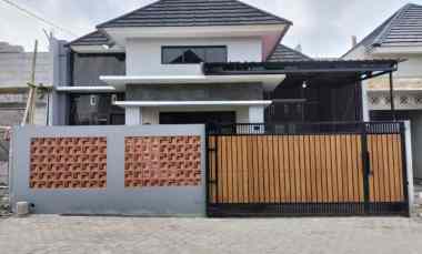 Rumah Modern Limasan dekat SD Model Sleman