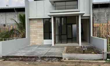 Rumah Modern Minimalis Lokasi dekat Kampus Binus