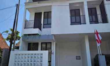 Rumah Modern Smart Door Lokasi dekat Kampus Brawijaya