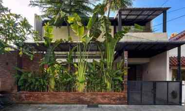 Rumah Modern Tropical dalam Komplek di Bintaro Jaksel