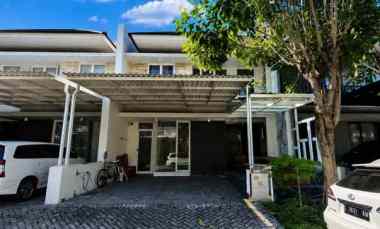 Rumah Monticello, Royal Residence Minimalis Siap Huni