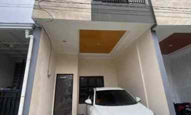 Rumah Murah 2 Lantai di Cibubur Ciracas Jakarta Timur