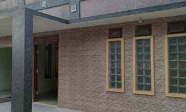 Rumah Startegis dan Tanah 200 m2 dekat Grand Depok