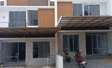 Rumah Dijual di Ciangsana