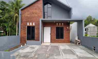 Rumah Murah dekat Mercubuana Jalan Wates