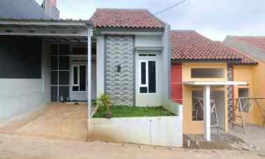 Rumah Dijual di Jl komp koperasi Kel pasir putih sawangan Depok