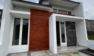Rumah Lokasi dekat Bandara dan Exit Tol Pakis Malang