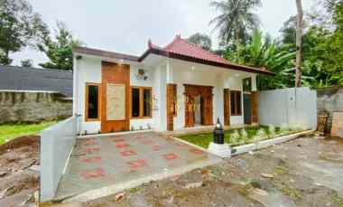 Rumah Dijual di Tegalarum, Kec. Borobudur, Kabupaten Magelang, Jawa Tengah