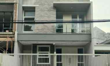Rumah Dijual di Jln. Manyar Tirtoyoso