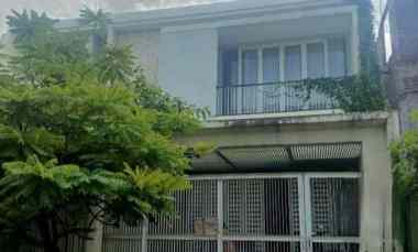 Rumah Pakuwon City Villa Royal Minimalis Strategis