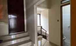 Rumah Dijual di Mengger