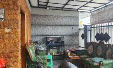 Rumah Pojok di Mondoroko Dijual Cepat