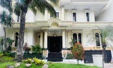 Rumah Pool Villa Bukit Regency Vbr