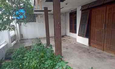 Rumah Pucang Anom Hitung Tanah 1 Lantai Renov Banyak