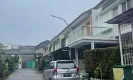 Turun Harga Rumah Private Pool Belakang Bandara Husein Bandung