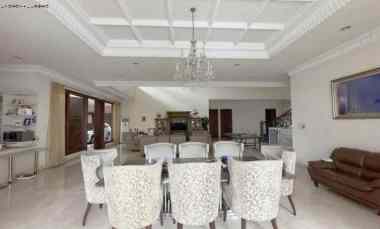 Rumah Raya Dharmahusada Permai, Strategis