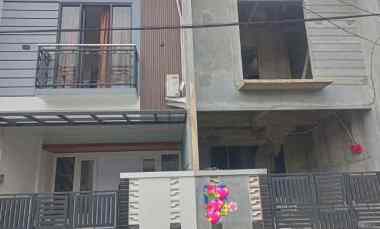 Rumah Ready 2 Lantai di Perumahan Beji Depok Utara