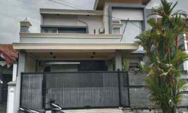 Rumah Rungkut Asri Nyaman 2 lantai Minimalis Bagus