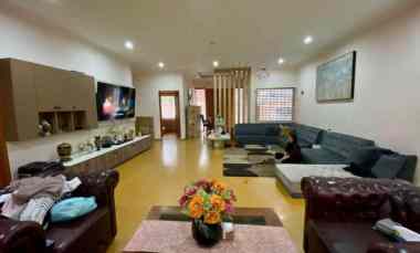 Rumah Luas Sariwangi dekat Gegerkalong, Ciwaruga Bandung