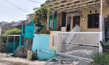 Rumah Dijual di Sariwangi