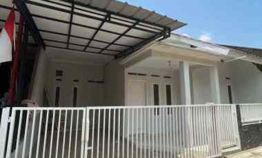 Rumah Second Apik di Mampang Depok