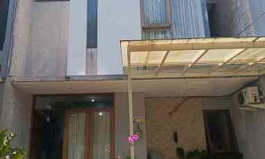 Rumah Second dalam Cluster di Jagakarsa Jaksel