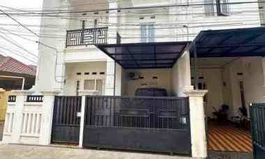 Rumah Second Hook di Pondok Kelapa Jakarta Timur