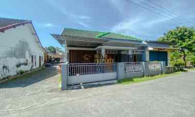 Rumah Second Kondisi Bagus Lokasi Premium di Kalasan