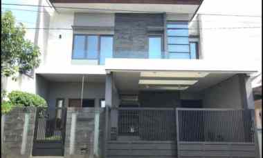 Rumah Second Semi Furnish Baruk Rungkut, Surabaya