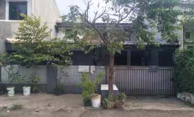 rumah second strategis di perumnas depok 1