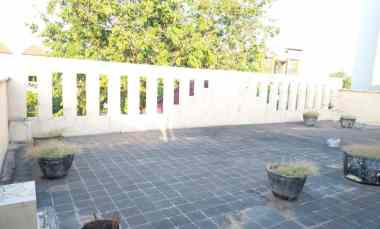 Rumah Dijual di Ngagel Jaya