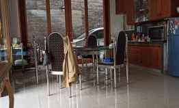 Turun Harga BU Rumah Potensial Segala Usaha di Mainroad Setiabudi Bandung