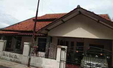 Rumah Disewakan di Cikampek perum sukaseuri