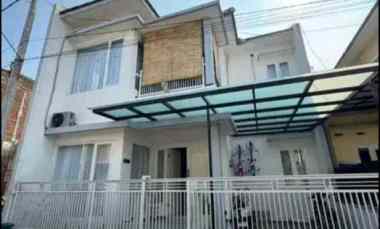 Rumah Siap Huni 2 Lantai Free Kitchen Set di Malang