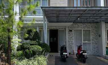 Rumah Dijual di Cluster North Missisippi JGC Jakarta Timur