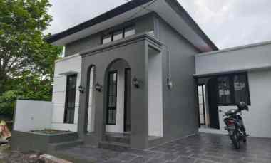 Rumah Siap Huni dekat Hotel Hyatt Jogja