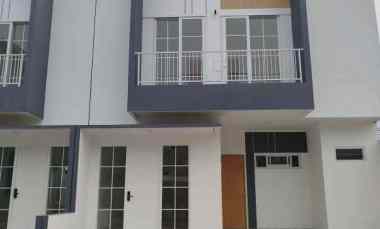 rumah siap huni dekat lrt cikunir dan tol pondok gede